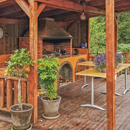 Gorgeous In With Jacuzzi Holiday home Forde (Sogn og Fjordane)